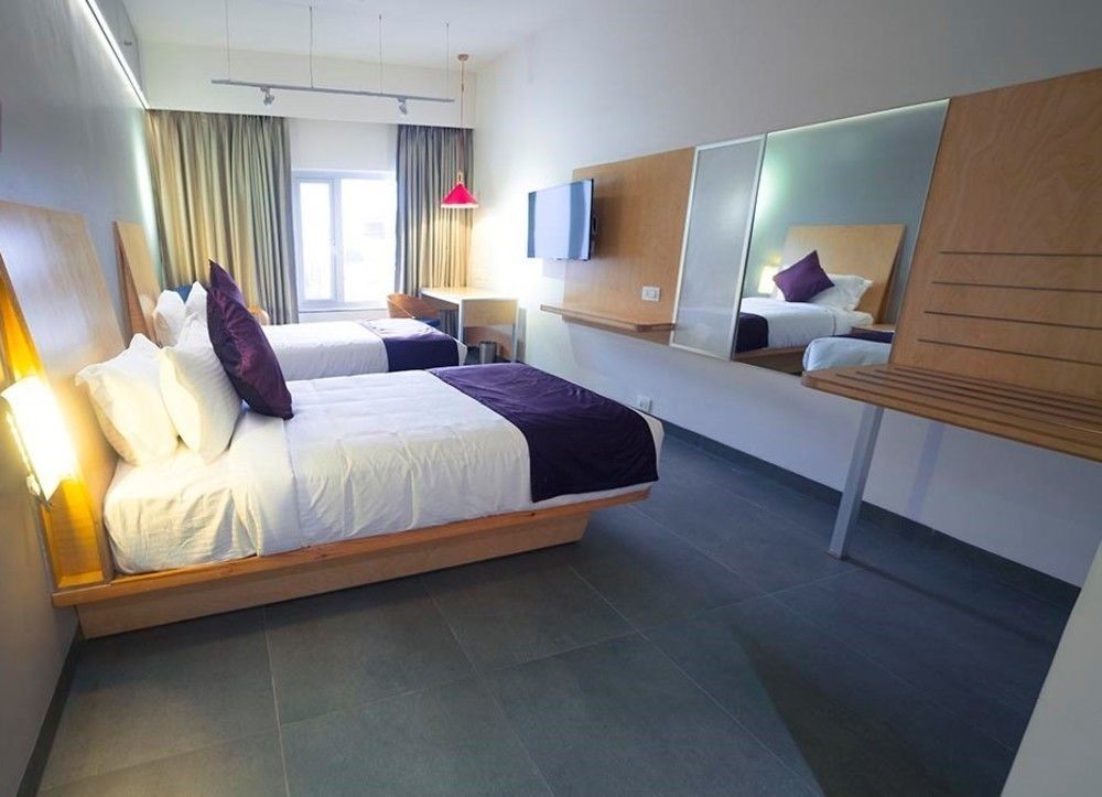 Hotel Aira Vijayawāda Buitenkant foto