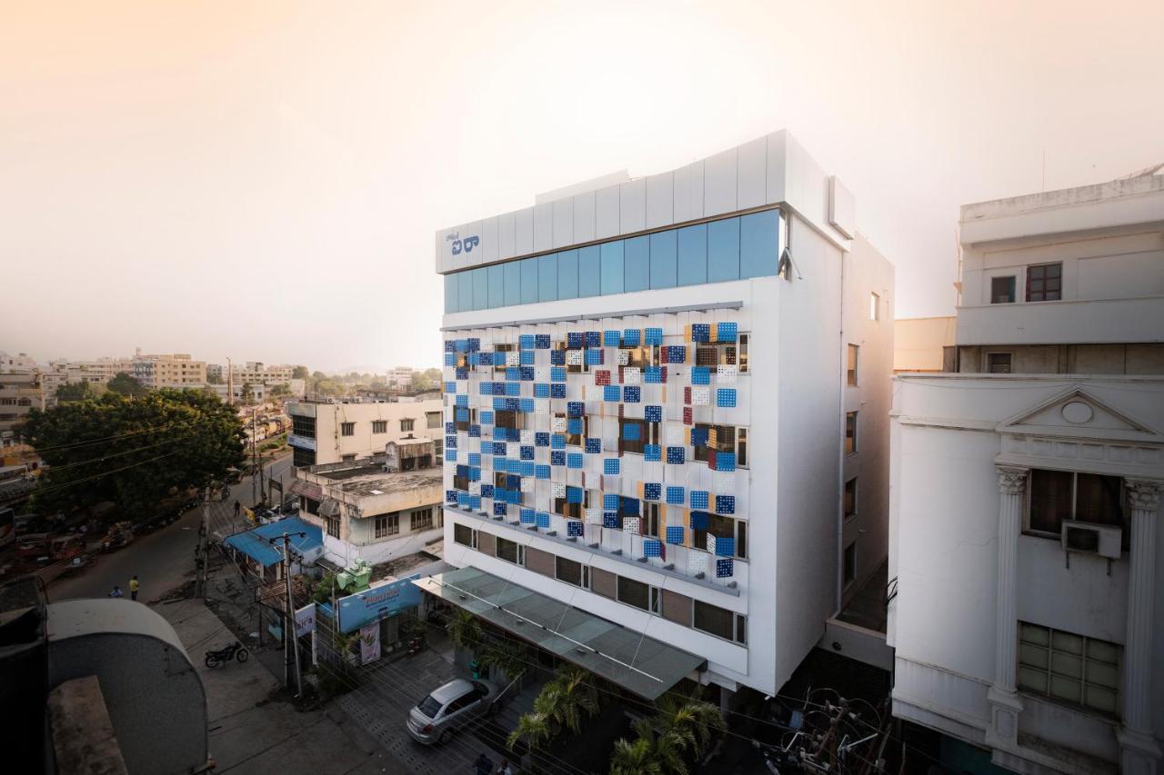 Hotel Aira Vijayawāda Buitenkant foto