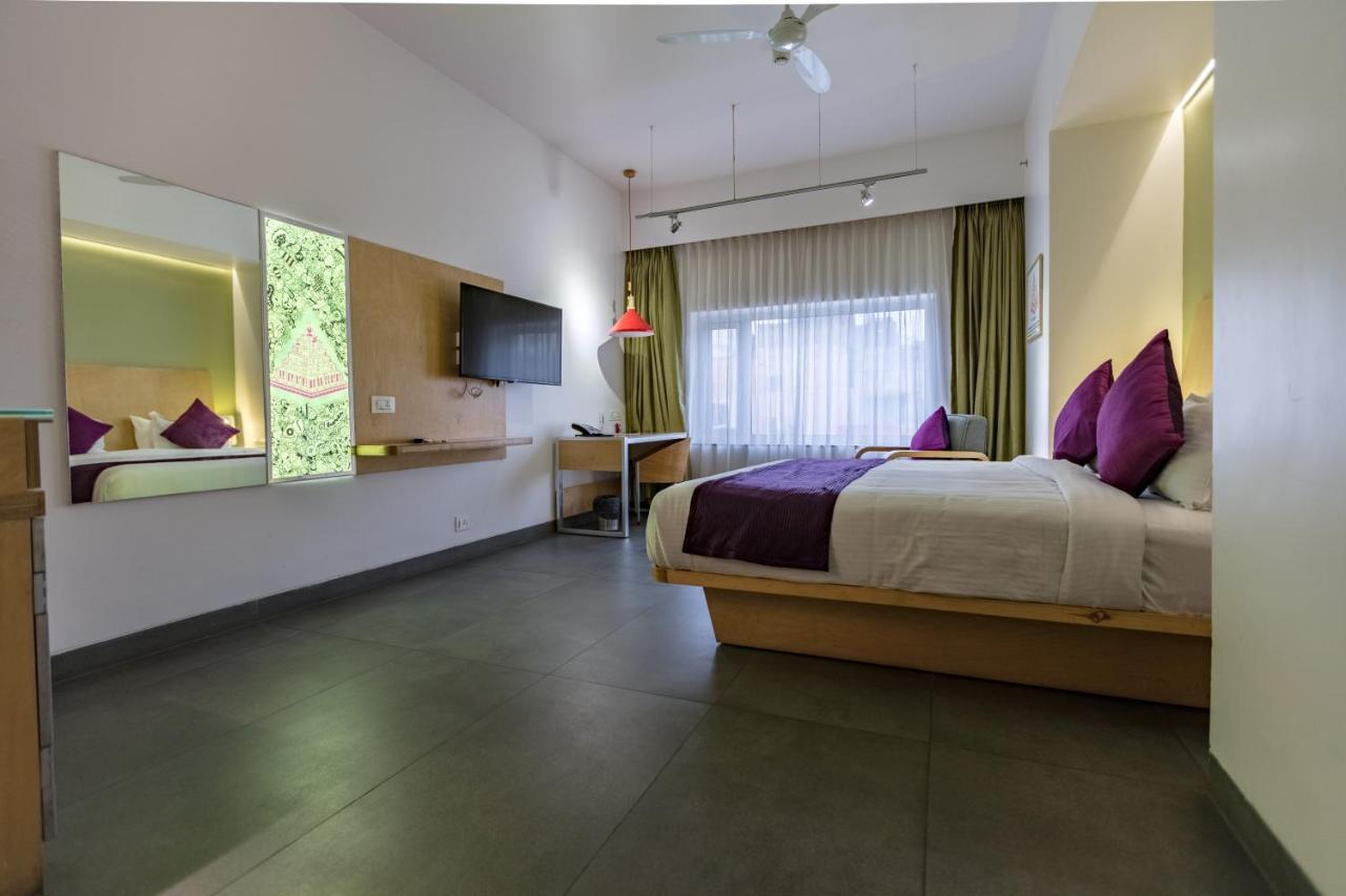 Hotel Aira Vijayawāda Buitenkant foto
