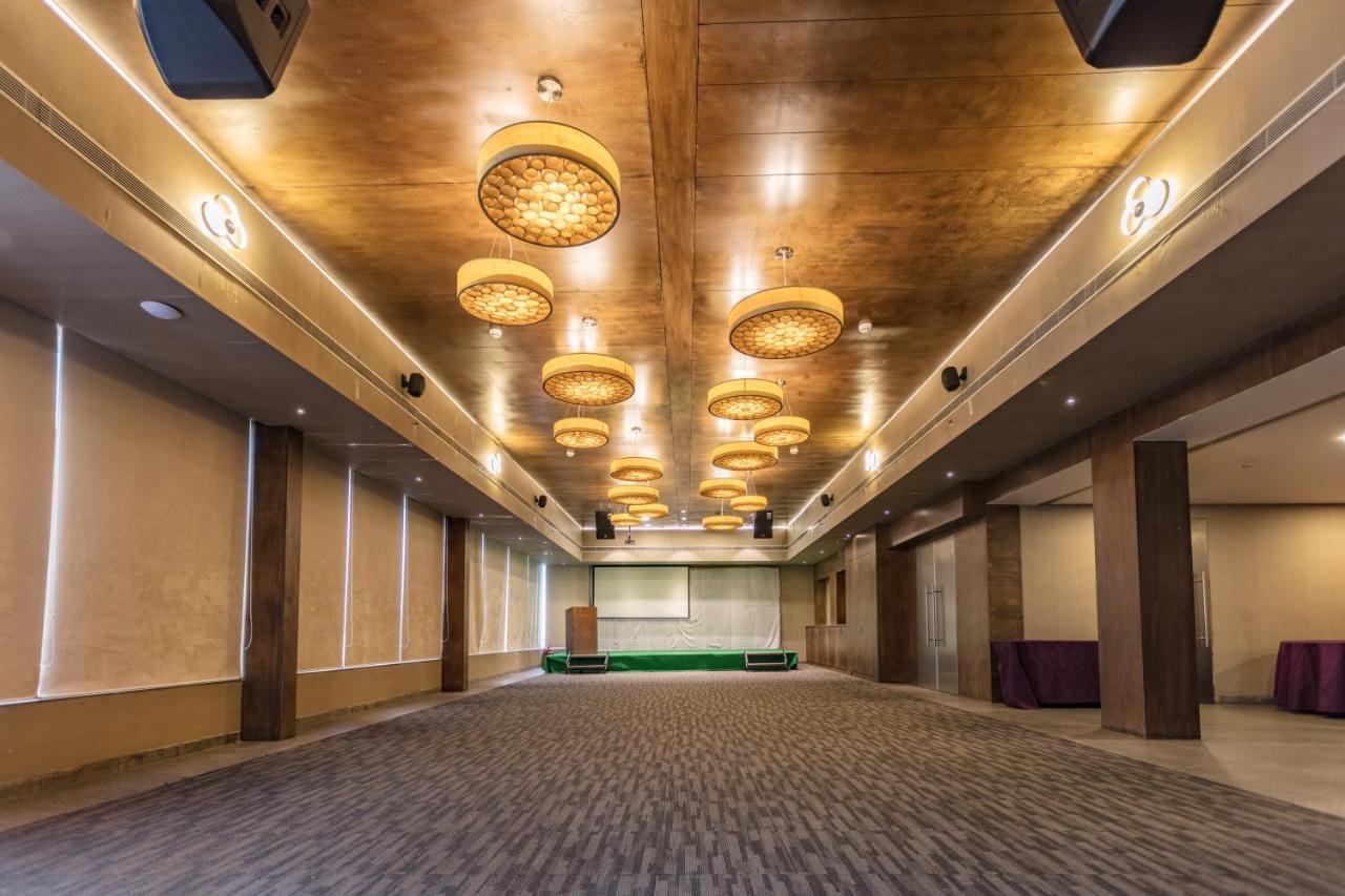 Hotel Aira Vijayawāda Buitenkant foto